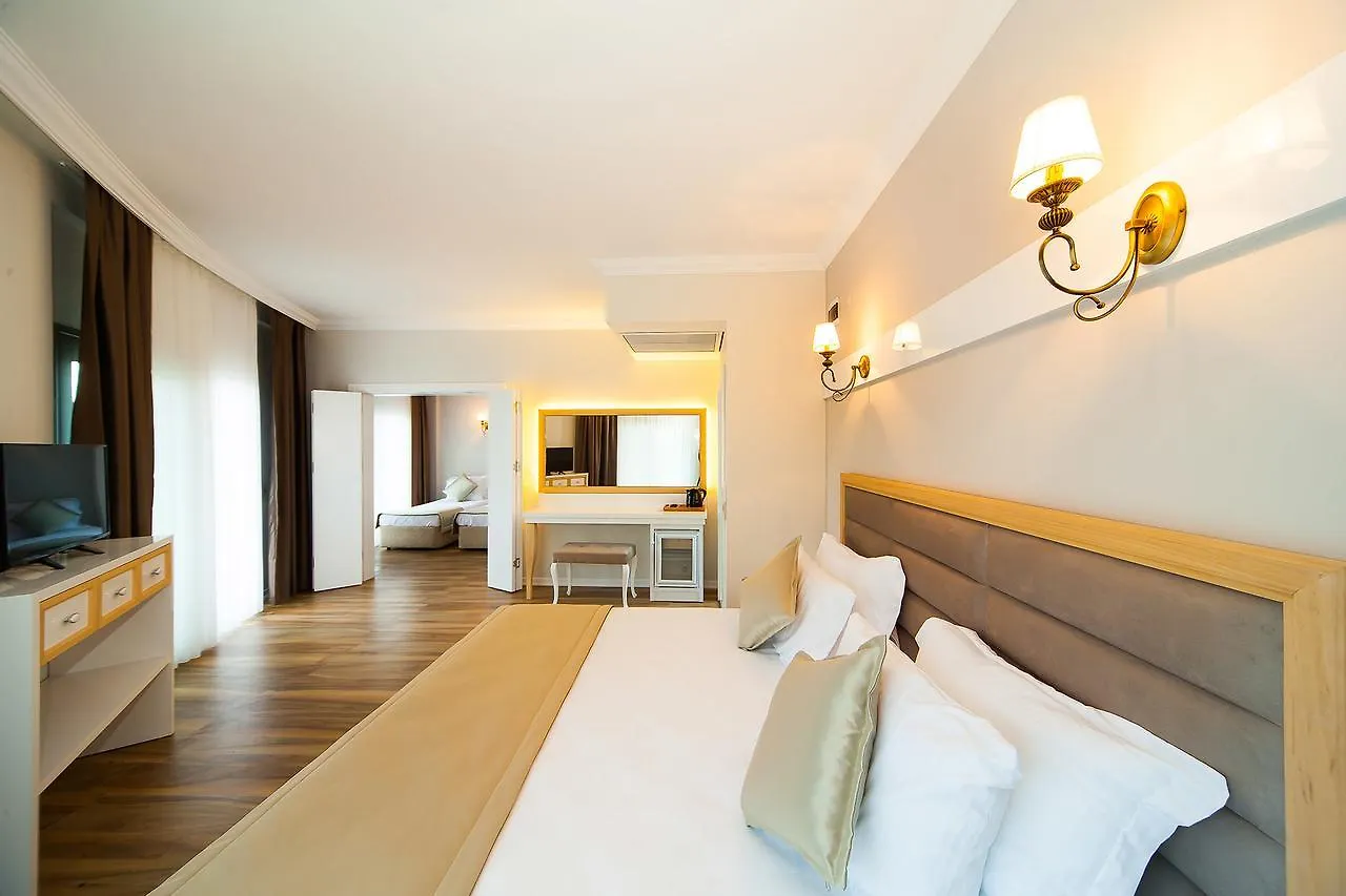 As Hotel Çeşme 0*,